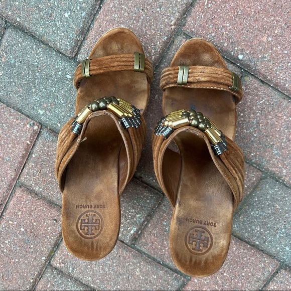 TORY BURCH 10.5 tan suede beaded wedge sandal - Picture 3 of 14